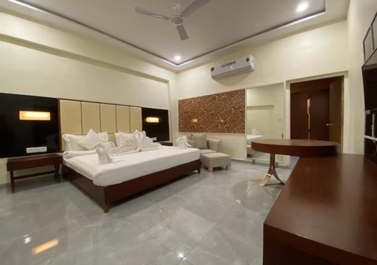One Earth Santu Eco Resort Bhavnagar Esterno foto